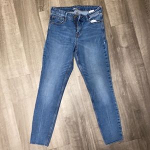 Old Navy Rockstar super skinny Sz 6